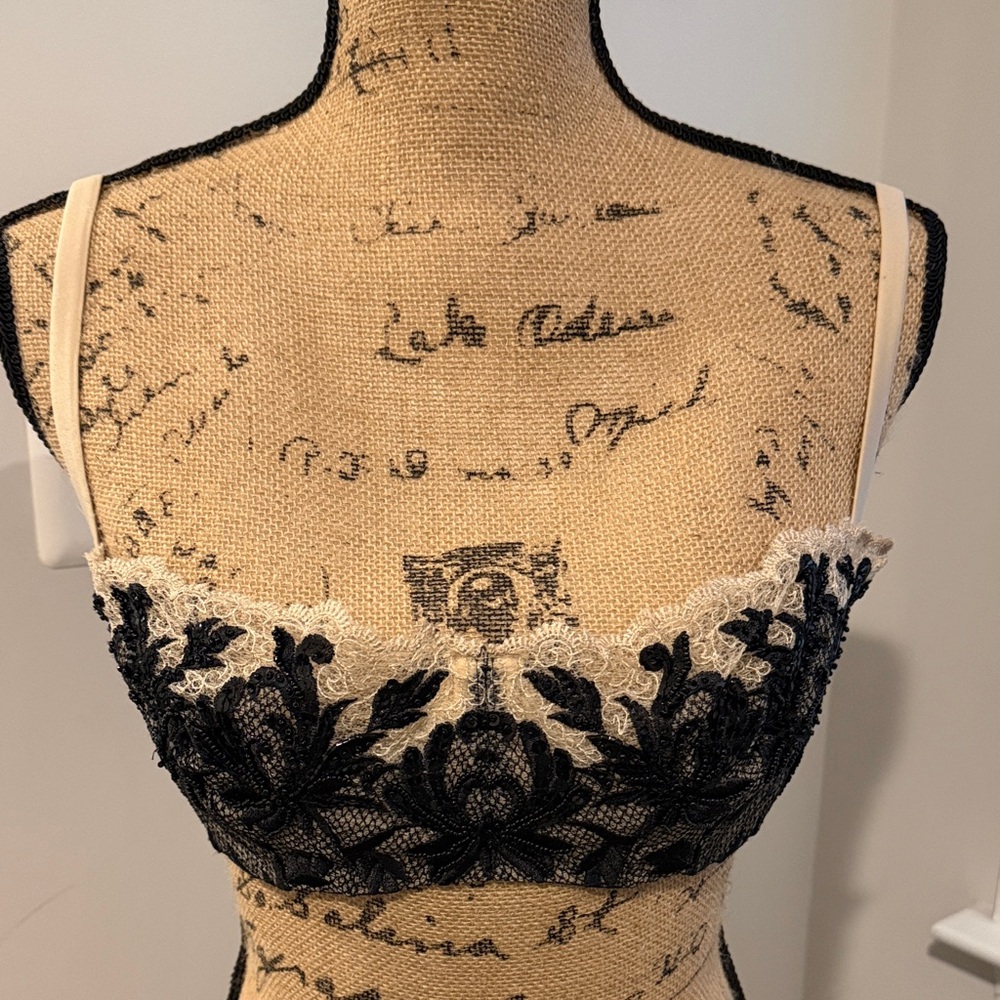 Elegant Black Lace Bralette